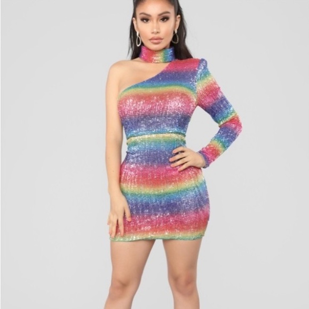 L'ATISTE Rainbow Sequin One-Sleeve Asymmetrical Mini Dress